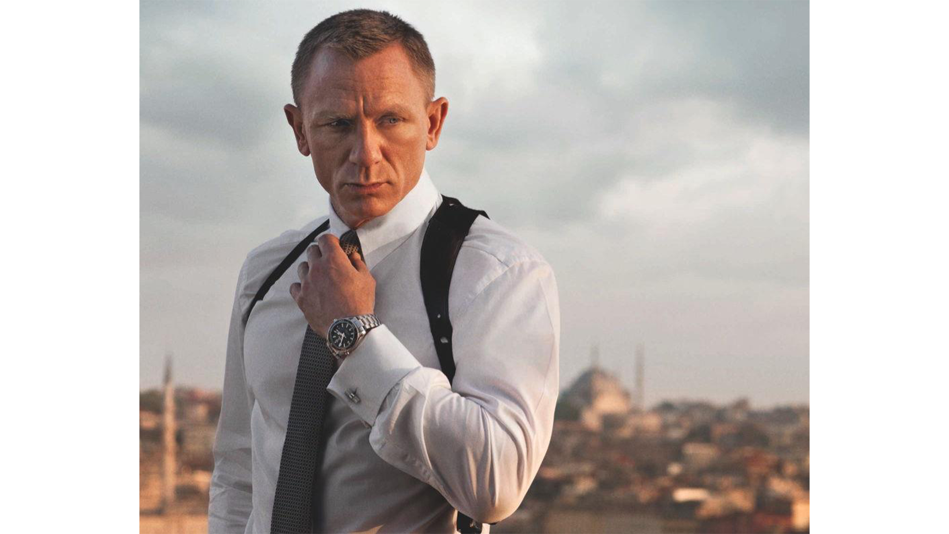 Actor Daniel Craig as James Bond in Skyfall, wearing cufflinks.