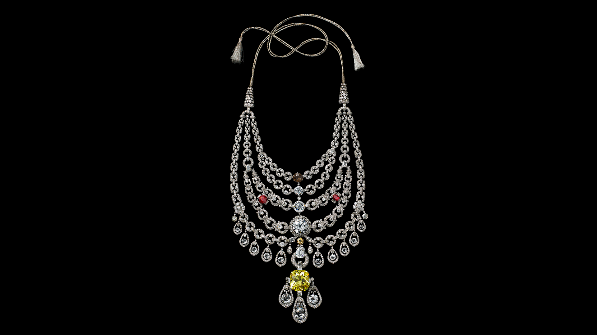 Patiala Necklace, Cartier Paris, special order, 1928 (restored 1999–2002). Commissioned by Bhupinder Singh, Maharajah of Patiala. Diamonds, yellow and white zirconia, topaz, synthetic rubies, smoky quartz, citrine set in platinum. Vincent Wulveryck, Collection Cartier © Cartier