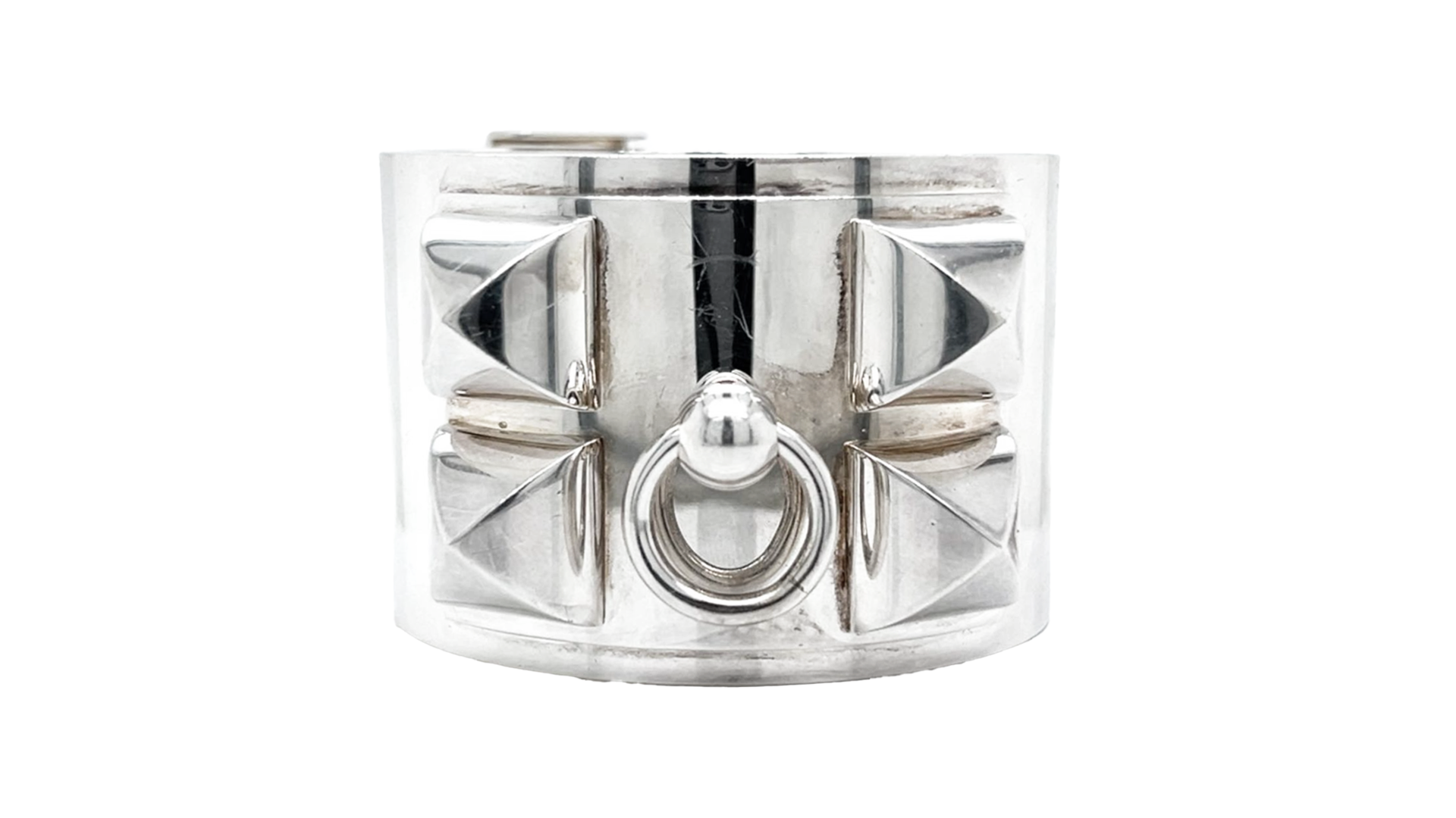 Silver Chien de Collier bracelet, signed Hermes, courtesy Jewelry World (@jewelryworldofficial).